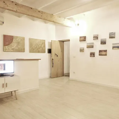 Dery Holiday La Torre